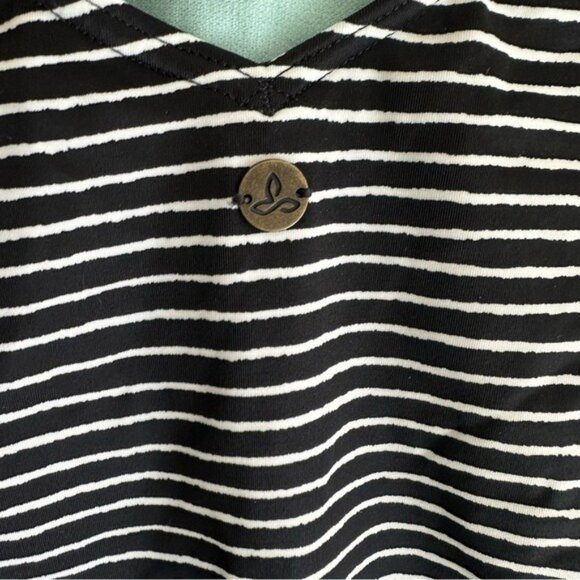 Prana Women's Halter Lahari One Piece Black & White Striped Swimsuit Size Small - Picture 7 of 9